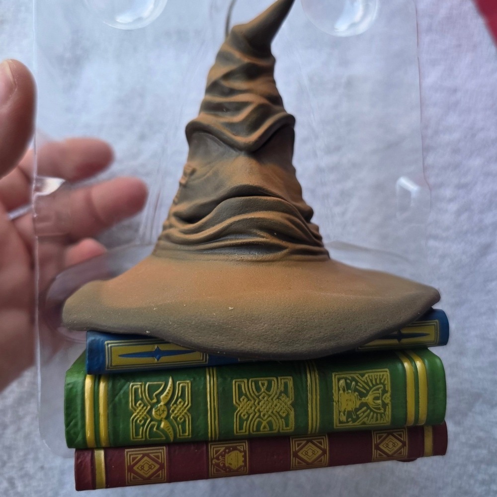 Hallmark 2021 Harry Potter Sorting Hat Magic Sound & Motion Keepsake Ornament P4 - Picture 7 of 16